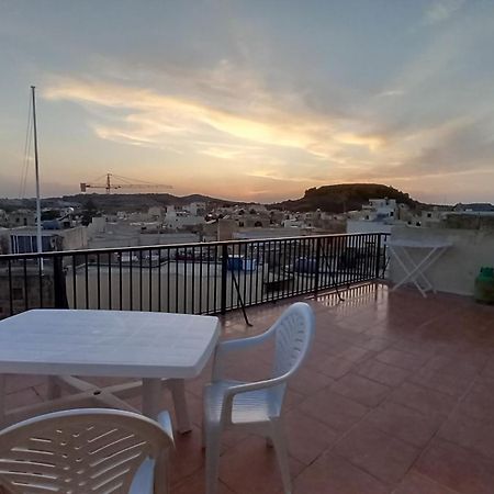 Sunset Suite วิกตอเรีย ภายนอก รูปภาพ
