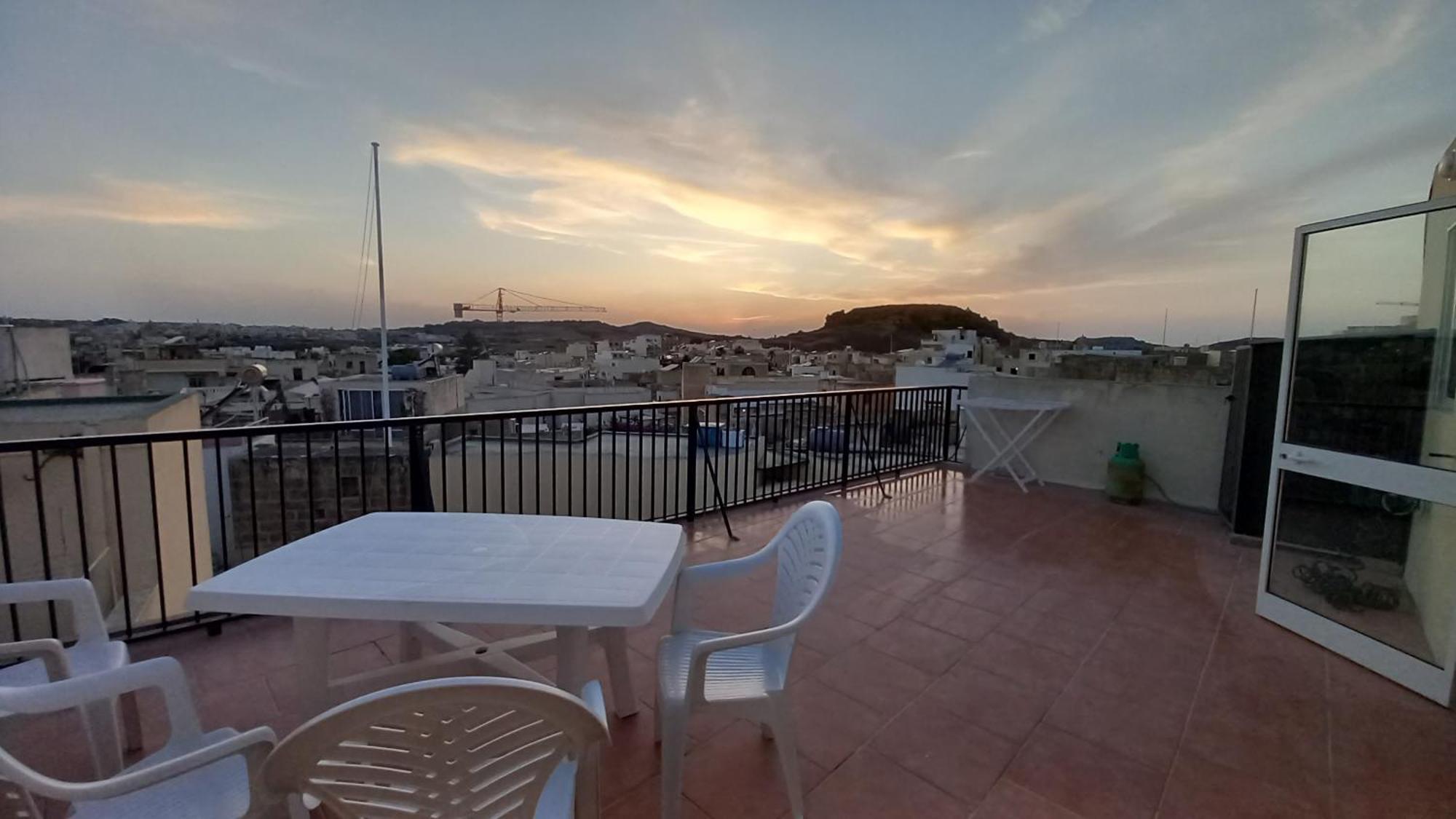 Sunset Suite วิกตอเรีย ภายนอก รูปภาพ