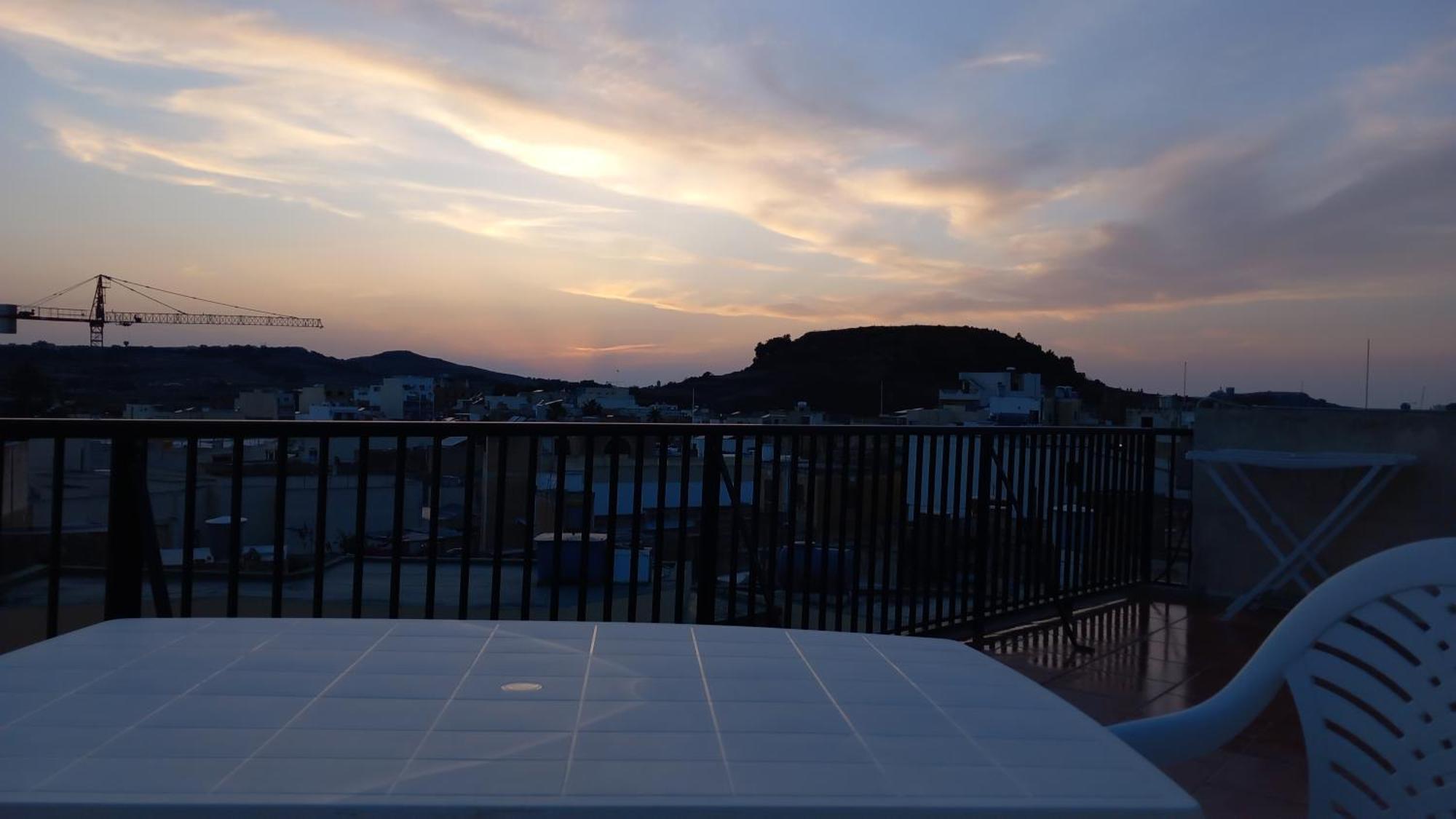 Sunset Suite วิกตอเรีย ภายนอก รูปภาพ